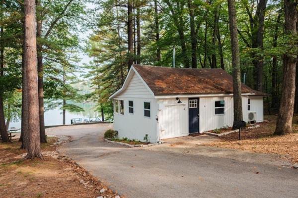 Arbutus Lake 3 Bedroom Cottage Траверс-Сити Экстерьер фото